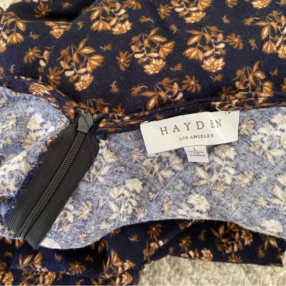 Navy Floral Pocketed Jumpsuit - Picture 4 of 4